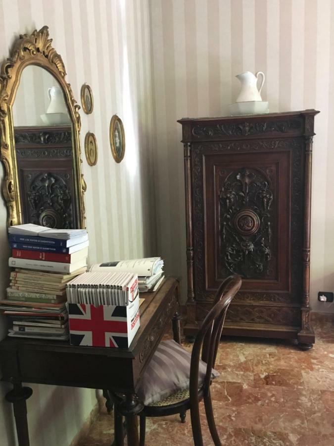 Il Nido Della Rondine Panzió Leivi Kültér fotó