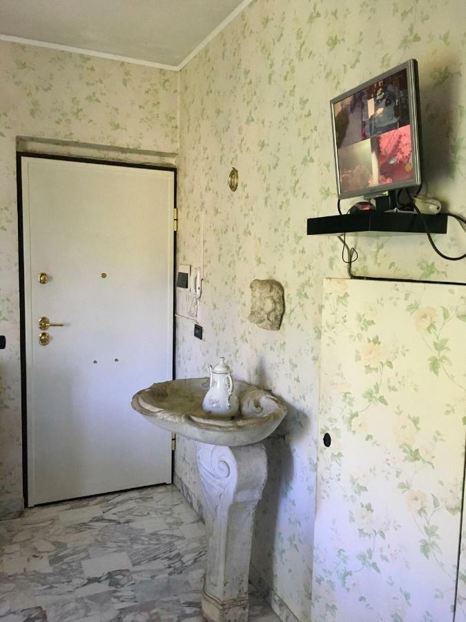 Il Nido Della Rondine Panzió Leivi Kültér fotó