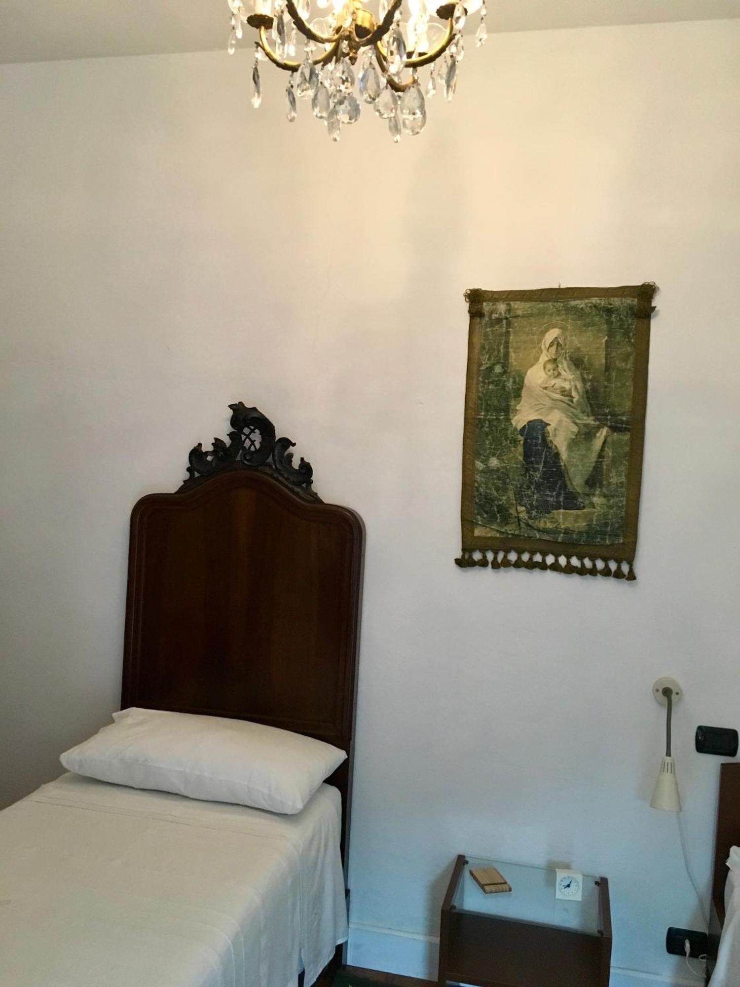 Il Nido Della Rondine Panzió Leivi Kültér fotó